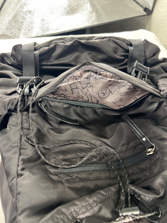 Lululemon Wanderlust Rucksack Black VERY RARE main image 6